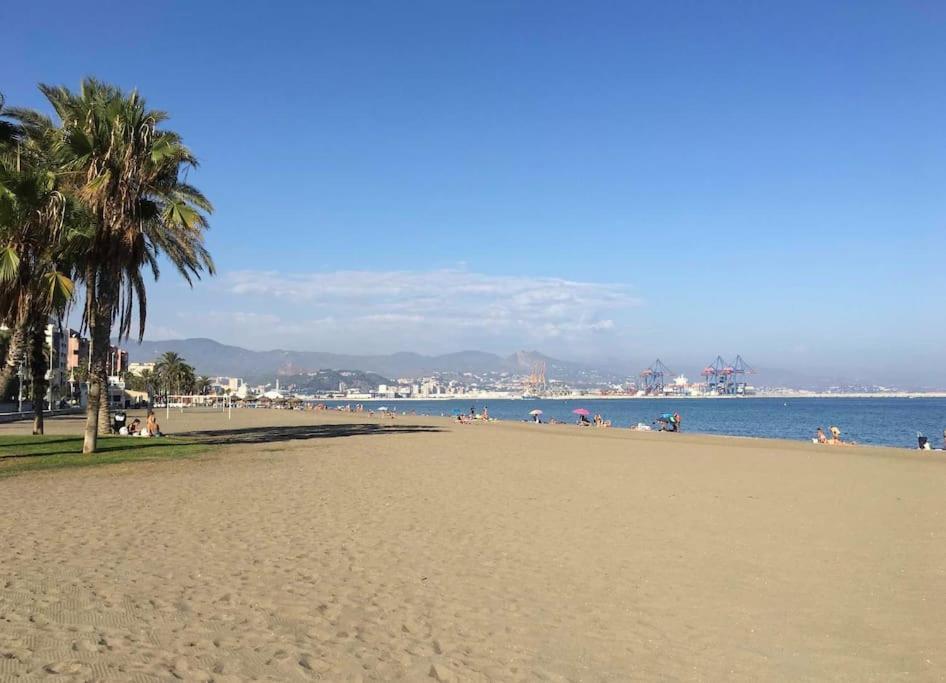 Ayala Beach Apartment Malaga Ngoại thất bức ảnh