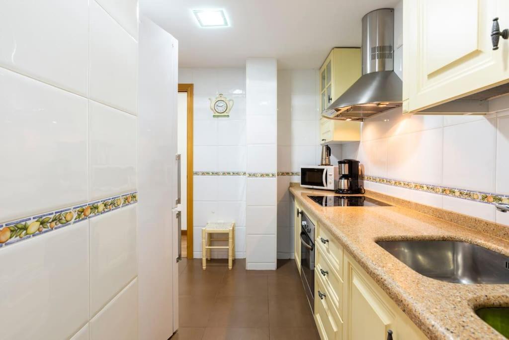 Ayala Beach Apartment Malaga Ngoại thất bức ảnh