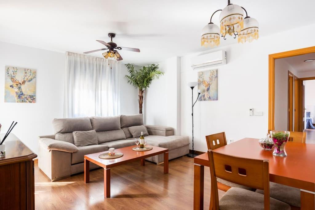 Ayala Beach Apartment Malaga Ngoại thất bức ảnh