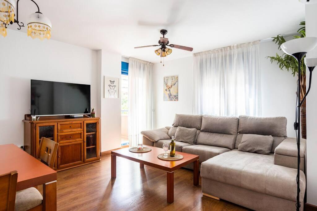 Ayala Beach Apartment Malaga Ngoại thất bức ảnh